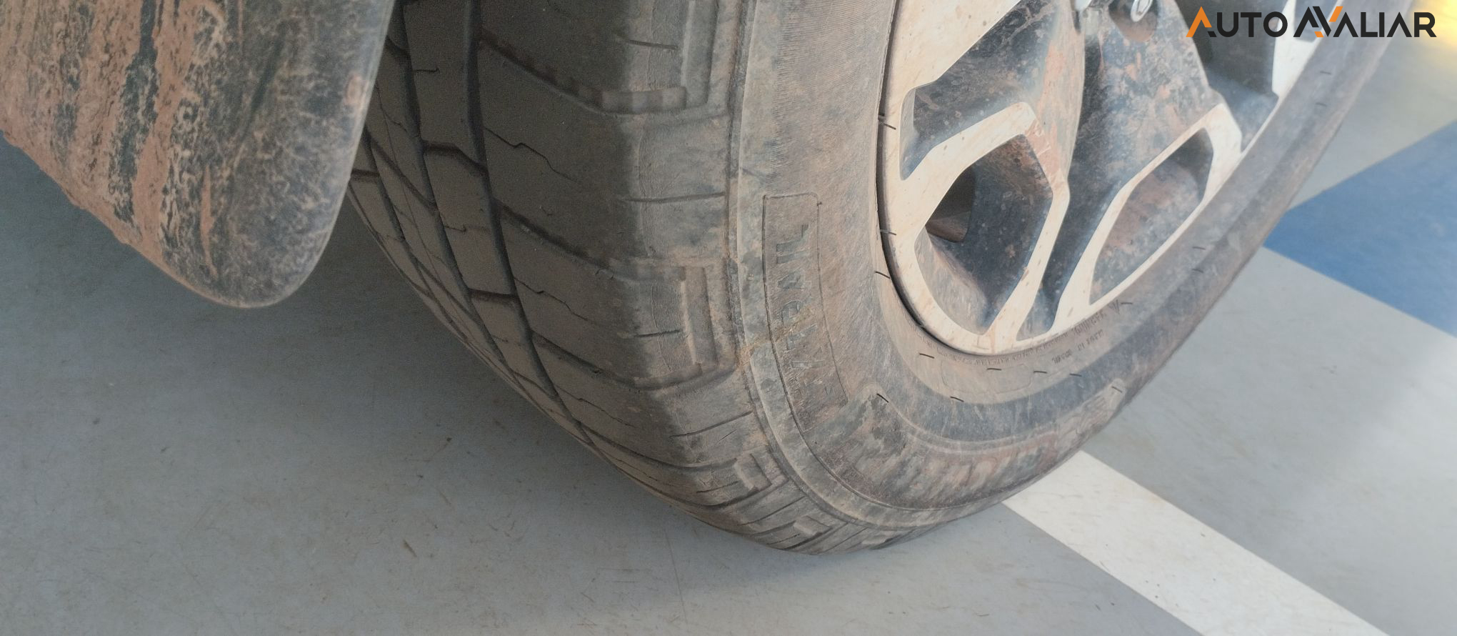 TOYOTA HILUX 2.8 D-4D TURBO DIESEL CD SRV 4X4 AUTOM&Aacute;TICO