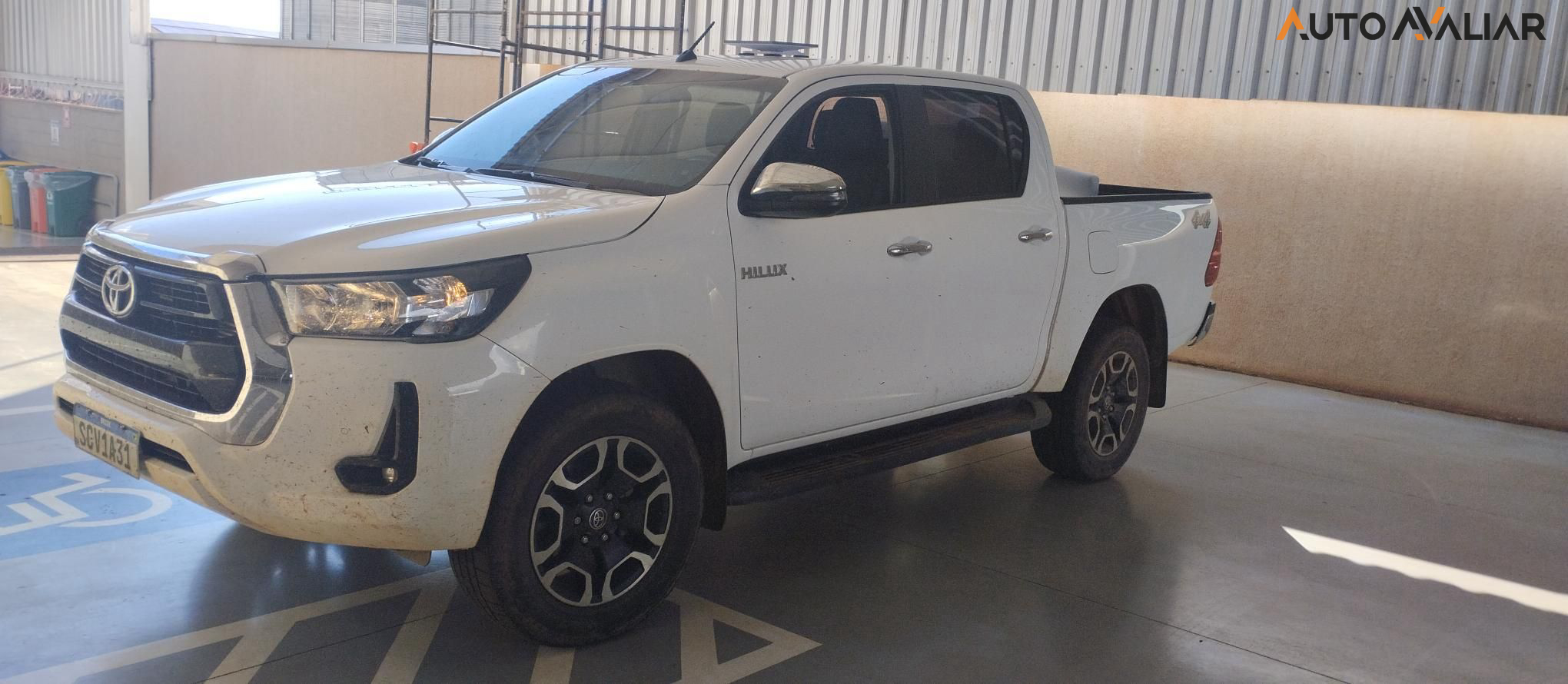 TOYOTA HILUX 2.8 D-4D TURBO DIESEL CD SRV 4X4 AUTOM&Aacute;TICO