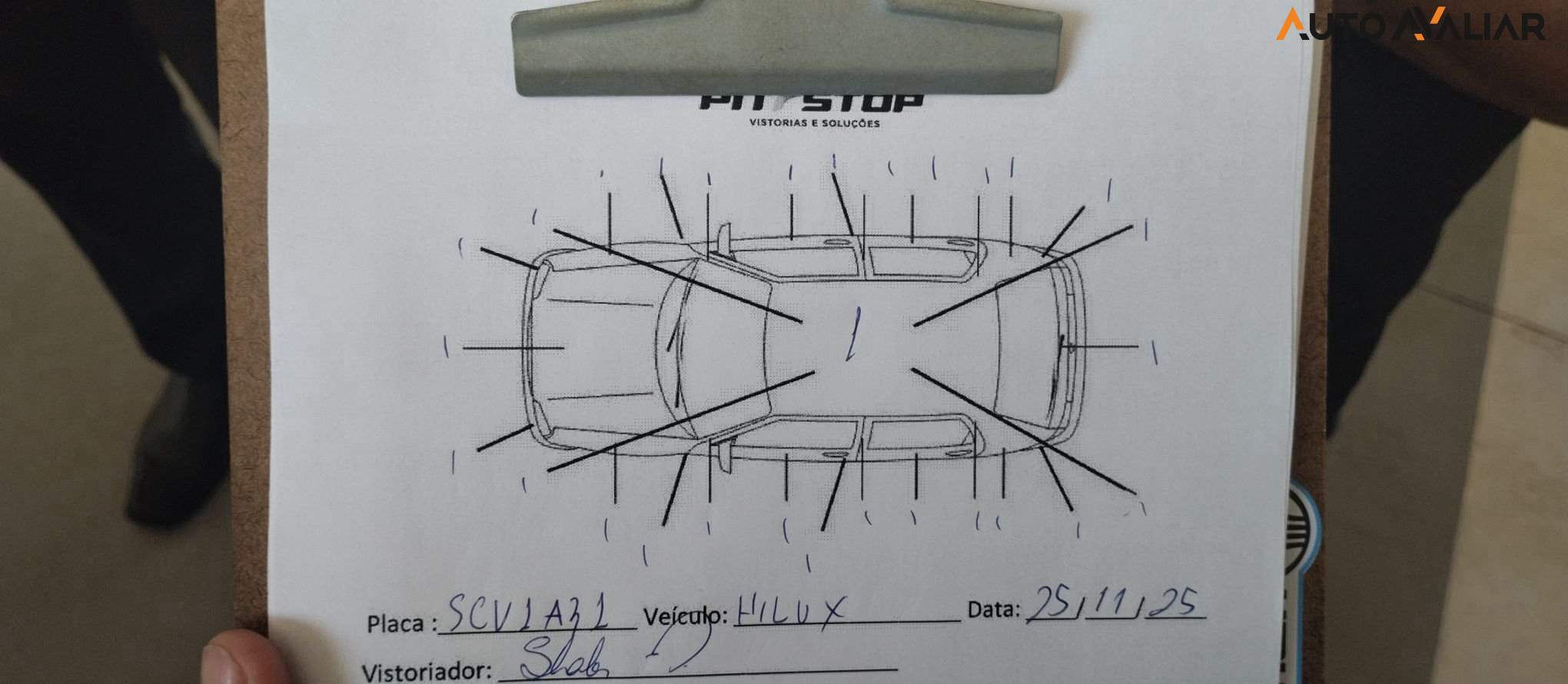 TOYOTA HILUX 2.8 D-4D TURBO DIESEL CD SRV 4X4 AUTOM&Aacute;TICO