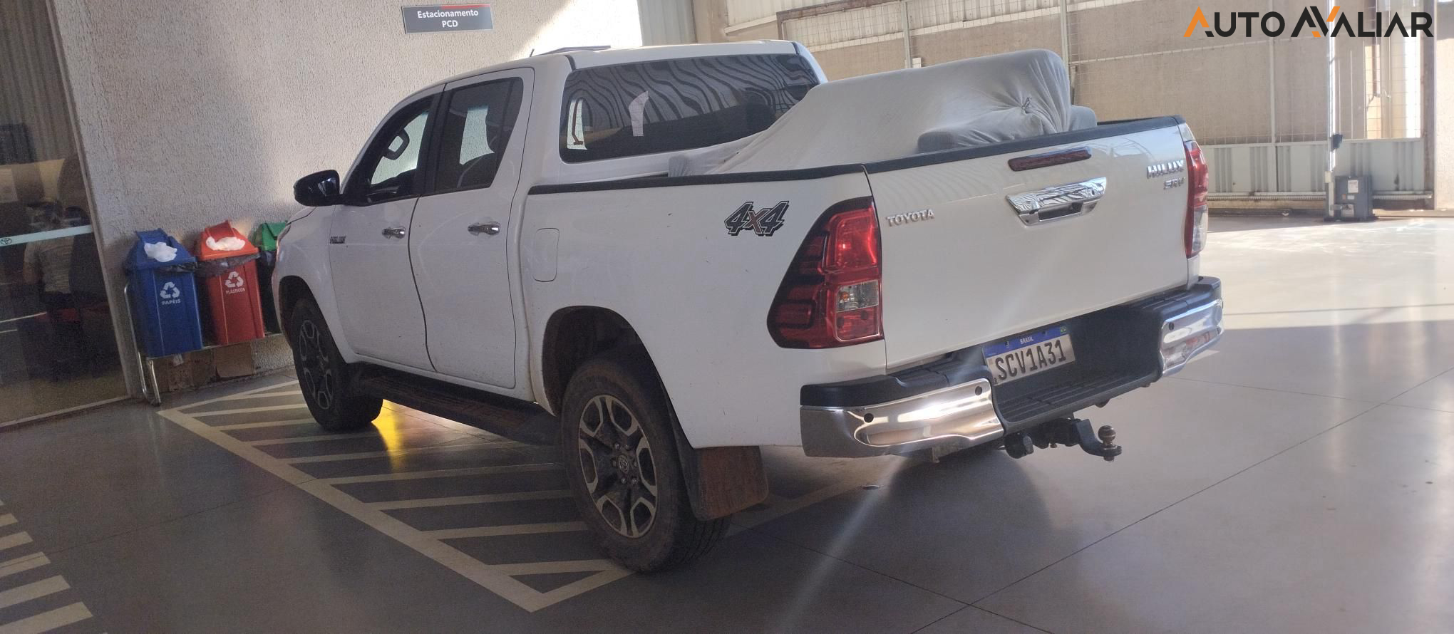 TOYOTA HILUX 2.8 D-4D TURBO DIESEL CD SRV 4X4 AUTOM&Aacute;TICO