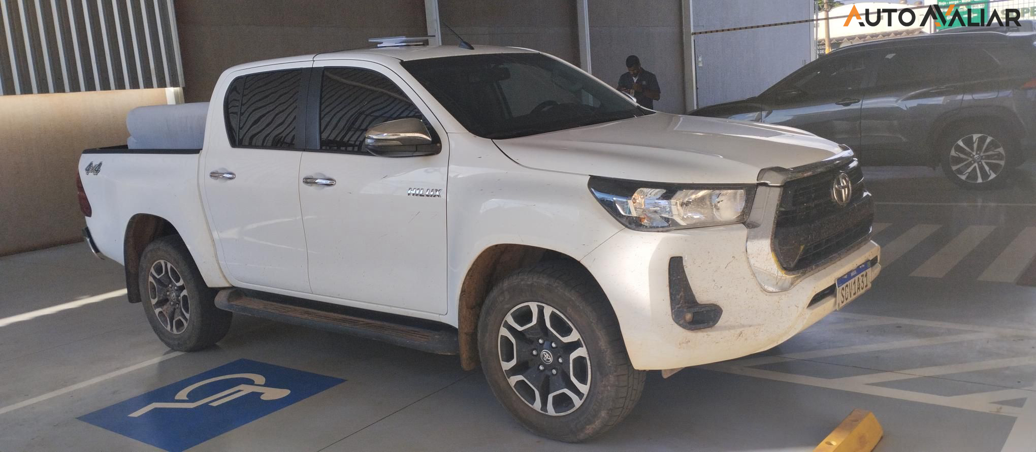 TOYOTA HILUX 2.8 D-4D TURBO DIESEL CD SRV 4X4 AUTOM&Aacute;TICO