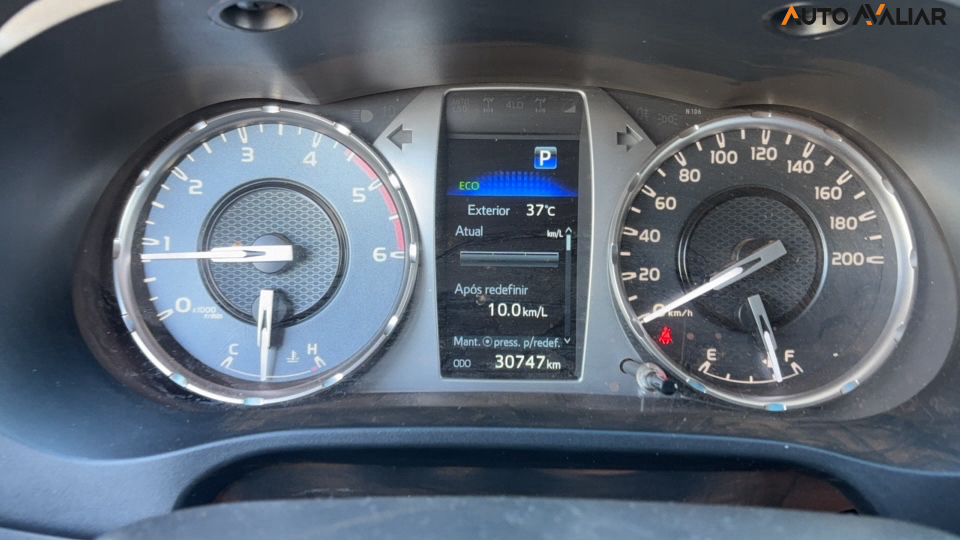 TOYOTA HILUX 2.8 D-4D TURBO DIESEL CD SRV 4X4 AUTOM&Aacute;TICO