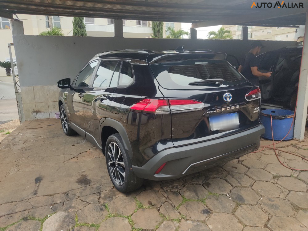 TOYOTA COROLLA CROSS 1.8 VVT-I HYBRID FLEX XRX CVT