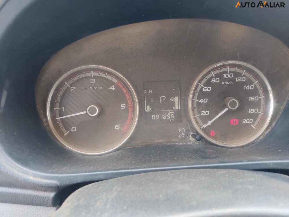 MITSUBISHI L200 SAVANA GLS 2.4 4x4 DIE. AUT.