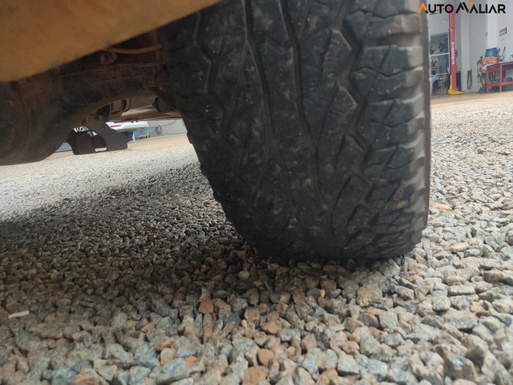 MITSUBISHI L200 SAVANA GLS 2.4 4x4 DIE. AUT.