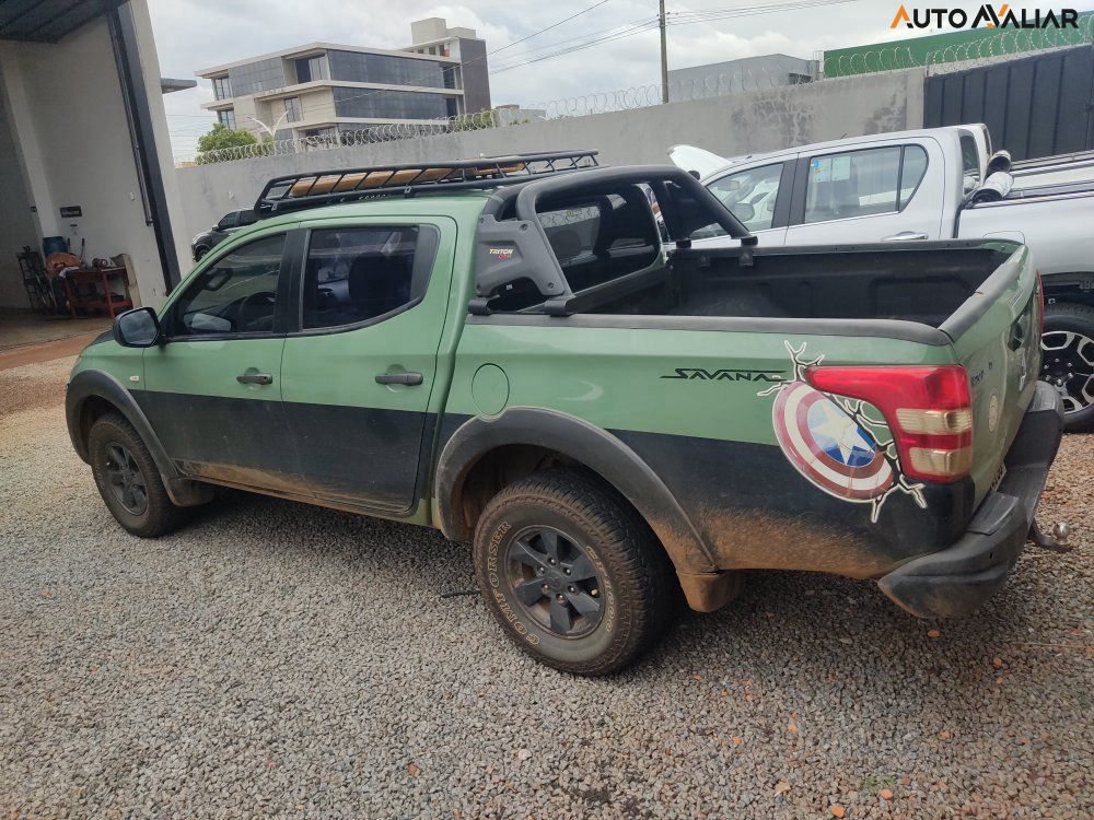 MITSUBISHI L200 SAVANA GLS 2.4 4x4 DIE. AUT.