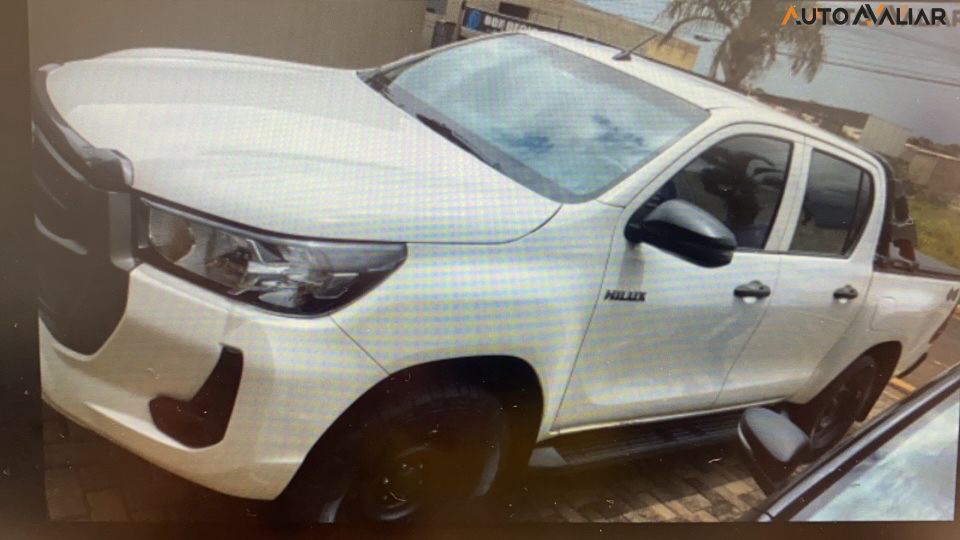 TOYOTA HILUX 2.8 D-4D TURBO DIESEL CD POWER PACK 4X4 MANUAL