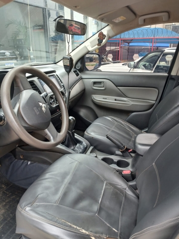 MITSUBISHI L200 TRITON  2.4 16V TURBO DIESEL SPORT GL CD 4P 4X4 AUTOM&Aacute;TICO