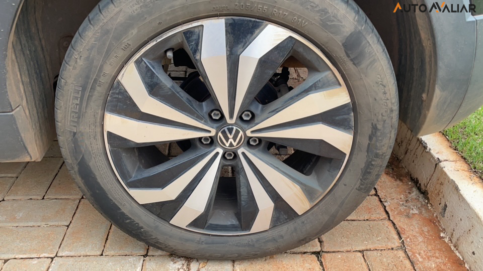 VOLKSWAGEN T-CROSS 1.0 200 TSI TOTAL FLEX AUTOM&Aacute;TICO