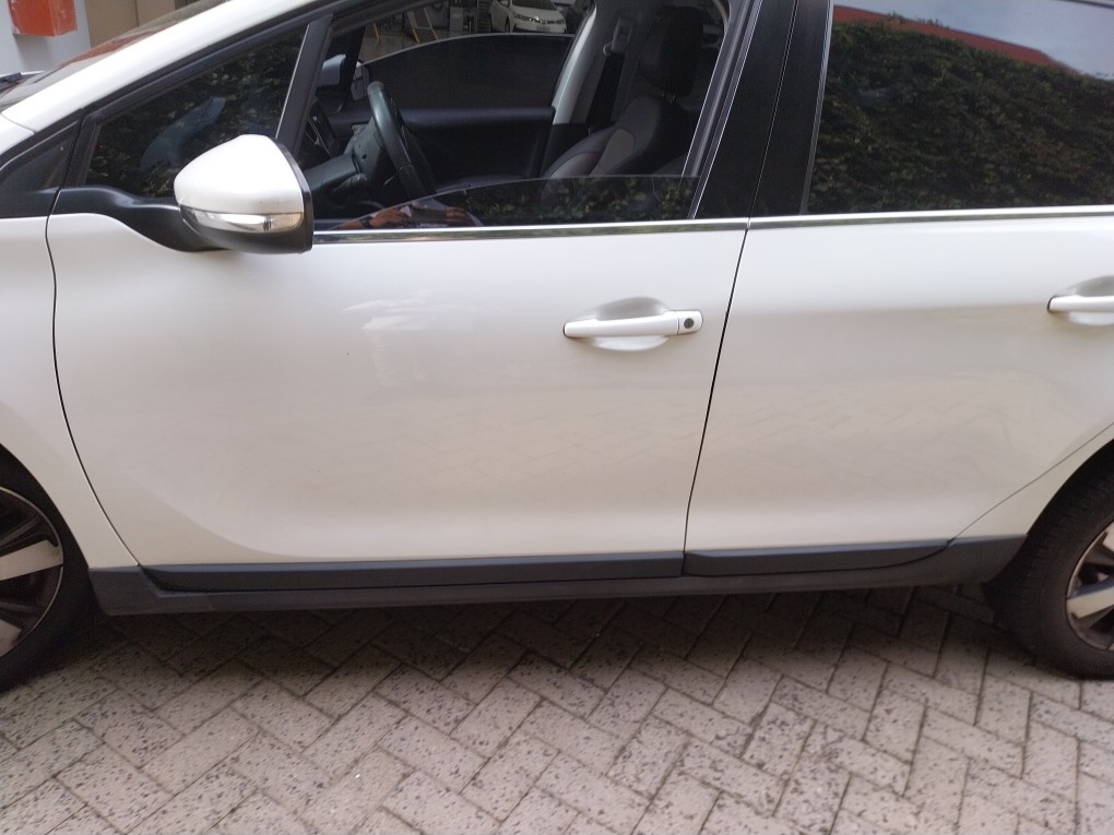 PEUGEOT 2008 1.6 16V THP FLEX GRIFFE 4P MANUAL