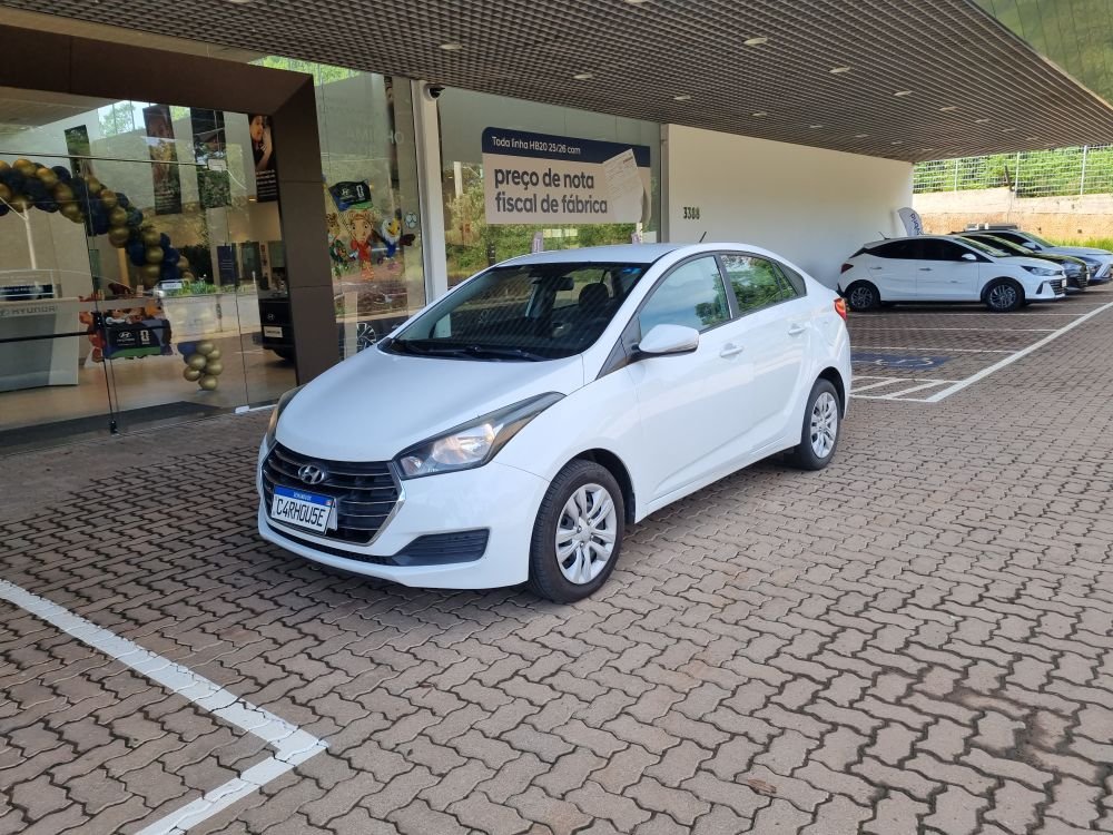 HYUNDAI HB20S 1.6 COMFORT PLUS 16V FLEX 4P AUTOMATICO