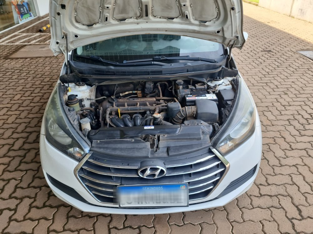 HYUNDAI HB20S 1.6 COMFORT PLUS 16V FLEX 4P AUTOMATICO