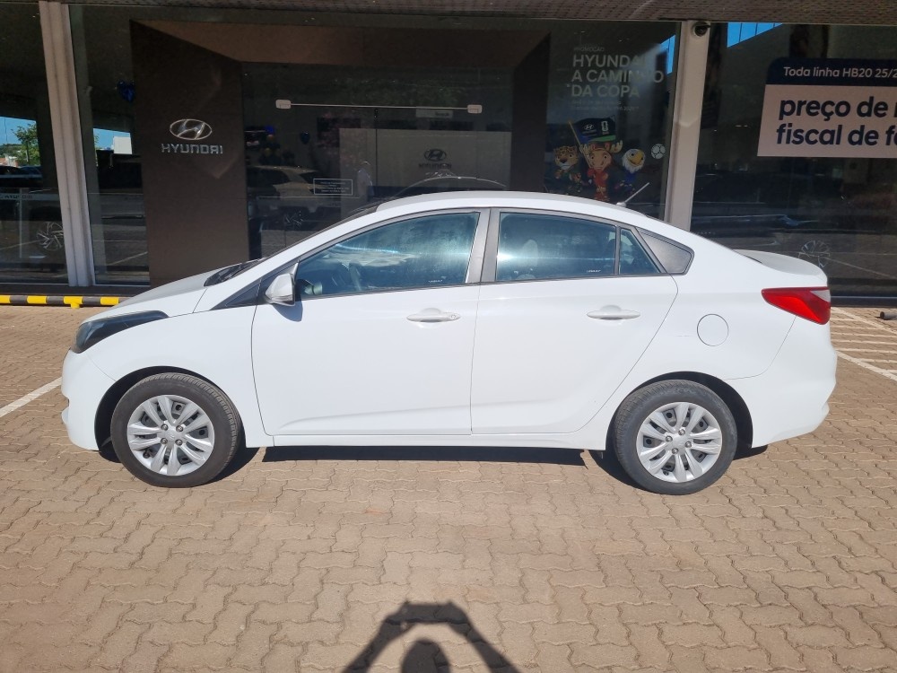 HYUNDAI HB20S 1.6 COMFORT PLUS 16V FLEX 4P AUTOMATICO