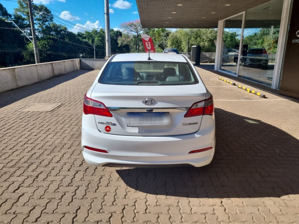 HYUNDAI HB20S 1.6 COMFORT PLUS 16V FLEX 4P AUTOMATICO