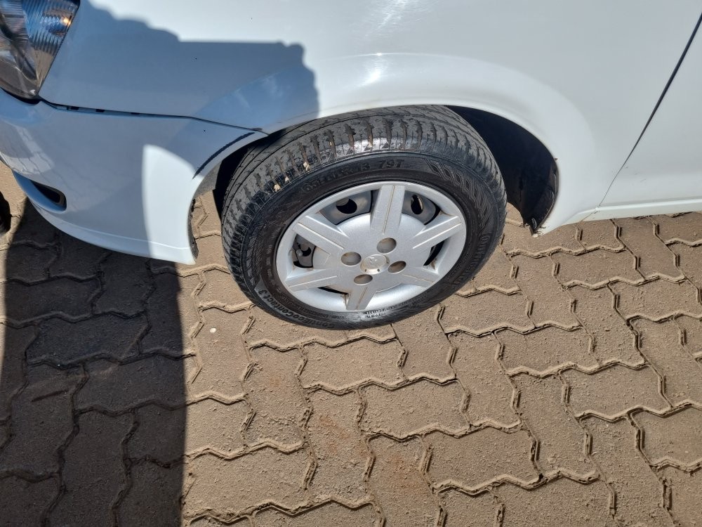 CHEVROLET CLASSIC 1.0 MPFI LS 8V FLEX 4P MANUAL