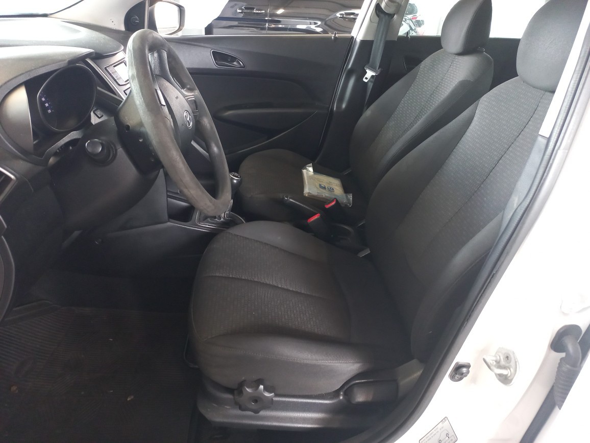 HYUNDAI HB20 1.0 COMFORT 12V FLEX 4P MANUAL