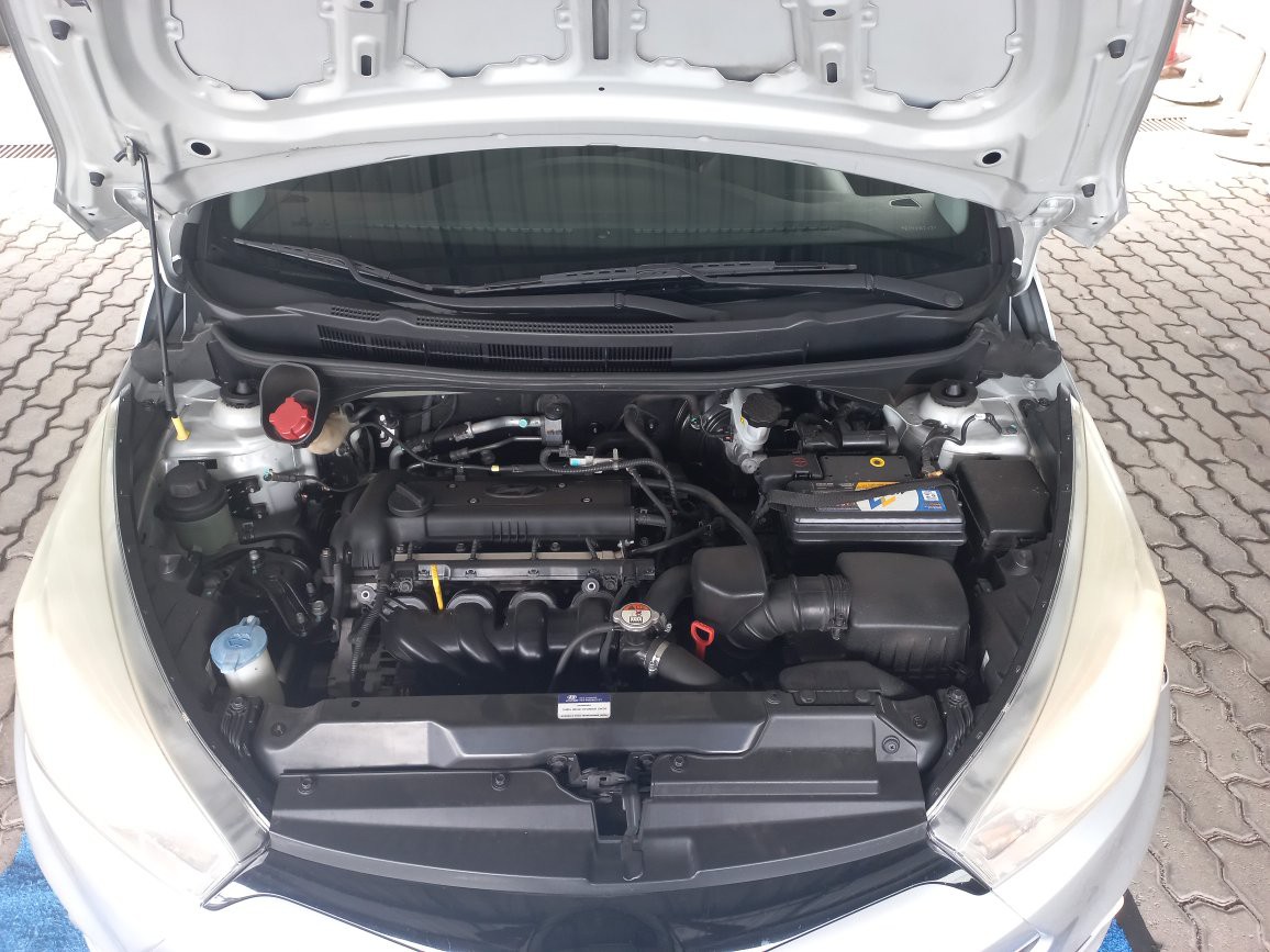 HYUNDAI HB20S 1.6 PREMIUM 16V FLEX 4P AUTOMATICO