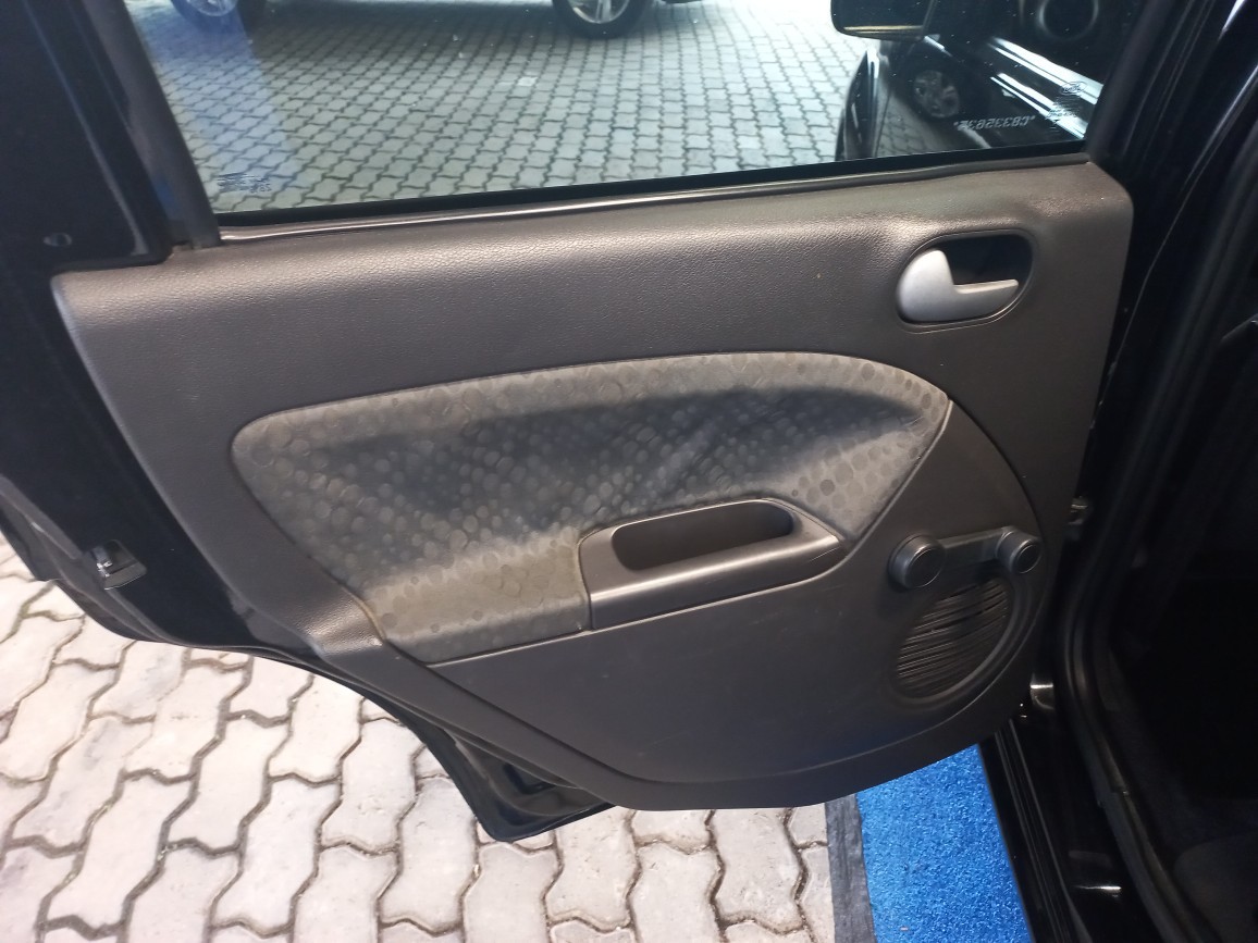 FORD FIESTA 1.6 MPI CLASS HATCH 8V FLEX 4P MANUAL