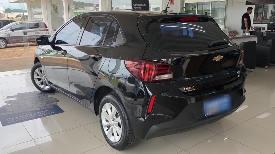 CHEVROLET ONIX 1.0 FLEX LT MANUAL