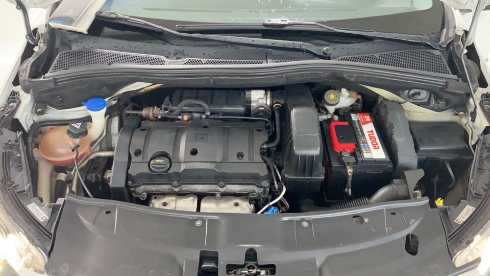 PEUGEOT 2008 1.6 16V FLEX ALLURE 4P AUTOMATICO