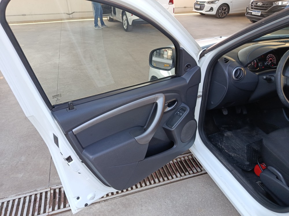 RENAULT SANDERO 1.6 EXPRESSION 8V FLEX 4P MANUAL