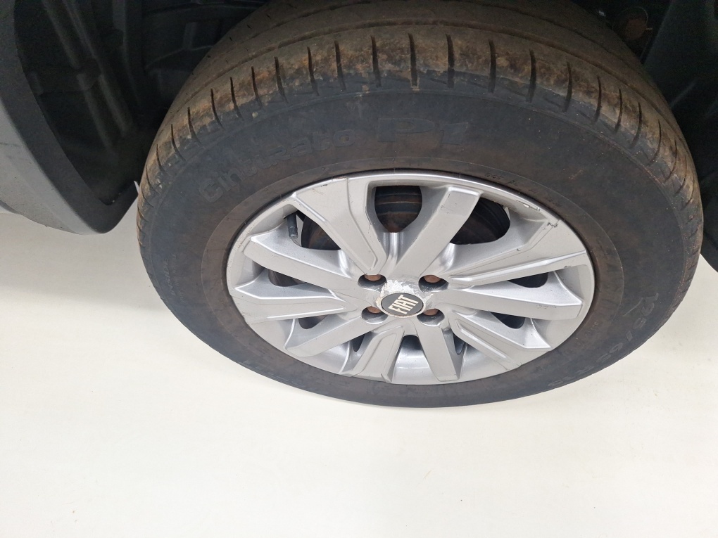 FIAT STRADA FREEEDOM 1.3 FLEX 8V CS PLUS