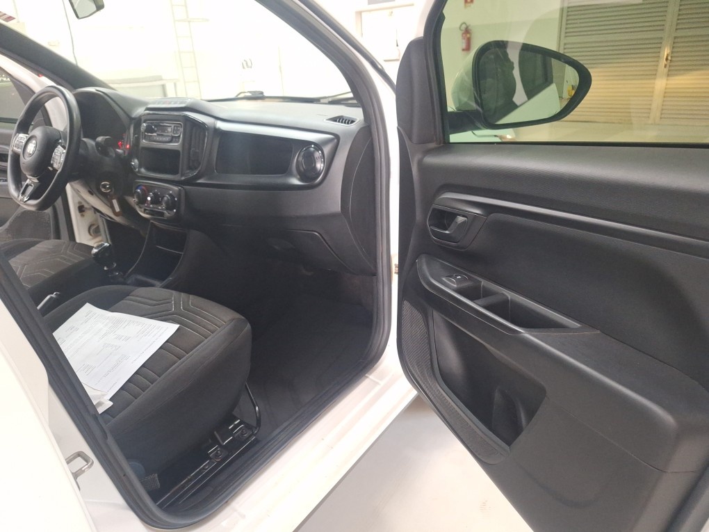 FIAT STRADA FREEEDOM 1.3 FLEX 8V CS PLUS