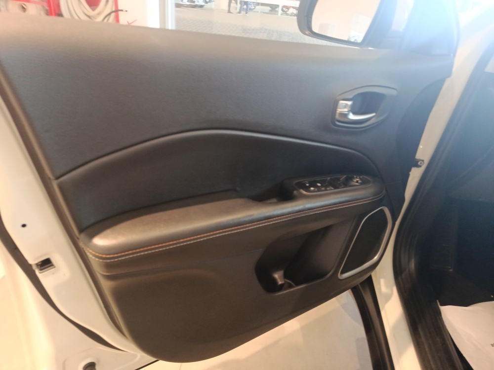 JEEP COMPASS 2.0 16V DIESEL LONGITUDE 4X4 AUTOMATICO