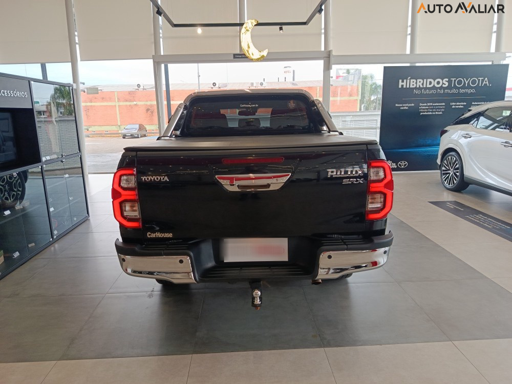 TOYOTA HILUX 2.8 D-4D TURBO DIESEL CD SRX 4X4 AUTOM&Aacute;TICO