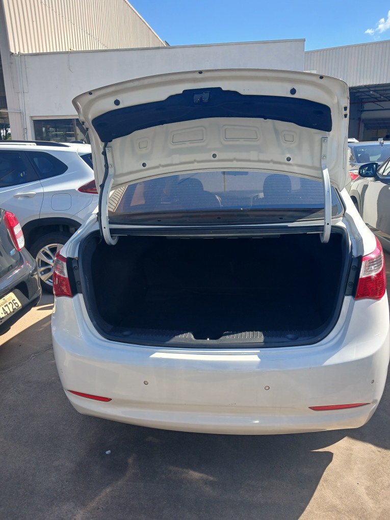 HYUNDAI HB20S 1.6 PREMIUM 16V FLEX 4P AUTOMATICO