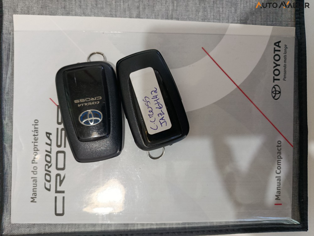 TOYOTA COROLLA CROSS 1.8 VVT-I HYBRID FLEX XRX CVT