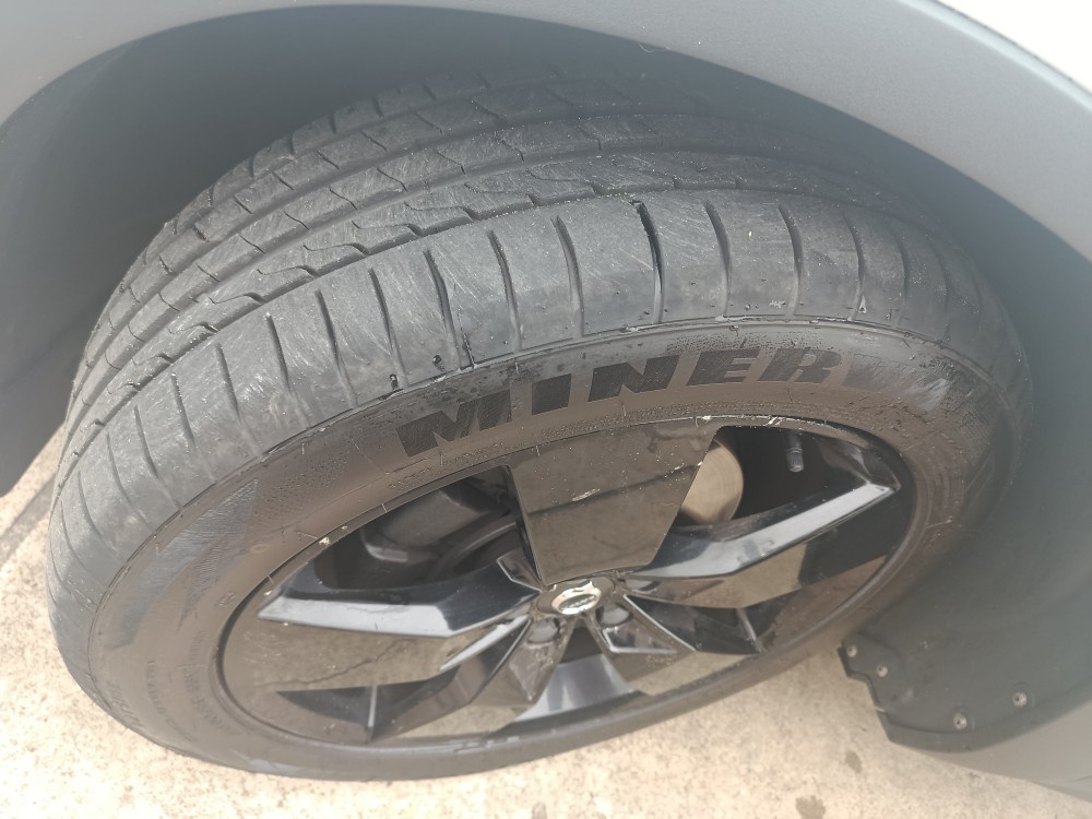 VOLVO XC40 2.0 T5 GASOLINA MOMENTUM AWD GEARTRONIC