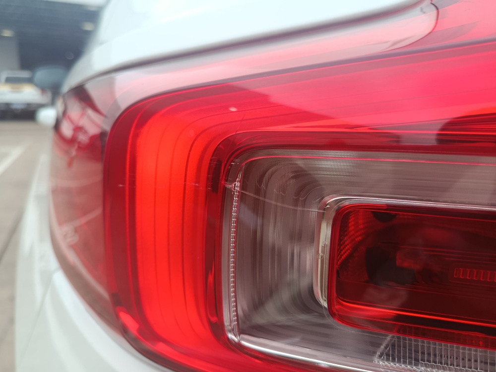 VOLVO XC40 2.0 T5 GASOLINA MOMENTUM AWD GEARTRONIC