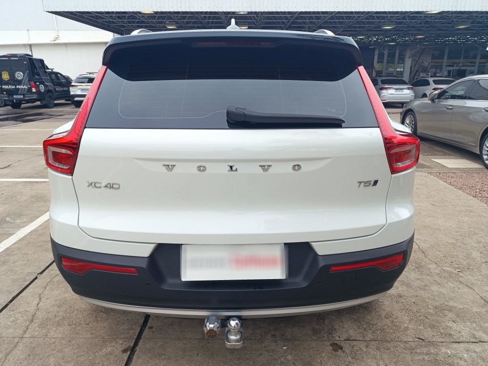 VOLVO XC40 2.0 T5 GASOLINA MOMENTUM AWD GEARTRONIC