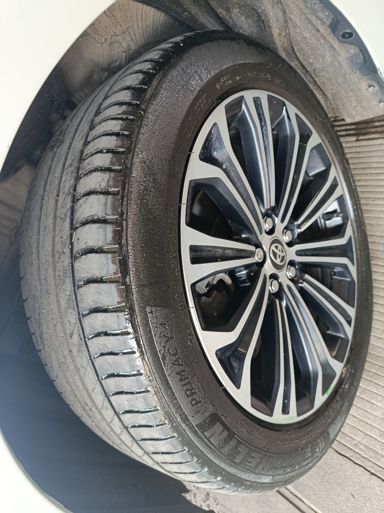 TOYOTA COROLLA 1.8 VVT-I HYBRID FLEX ALTIS PREMIUM CVT