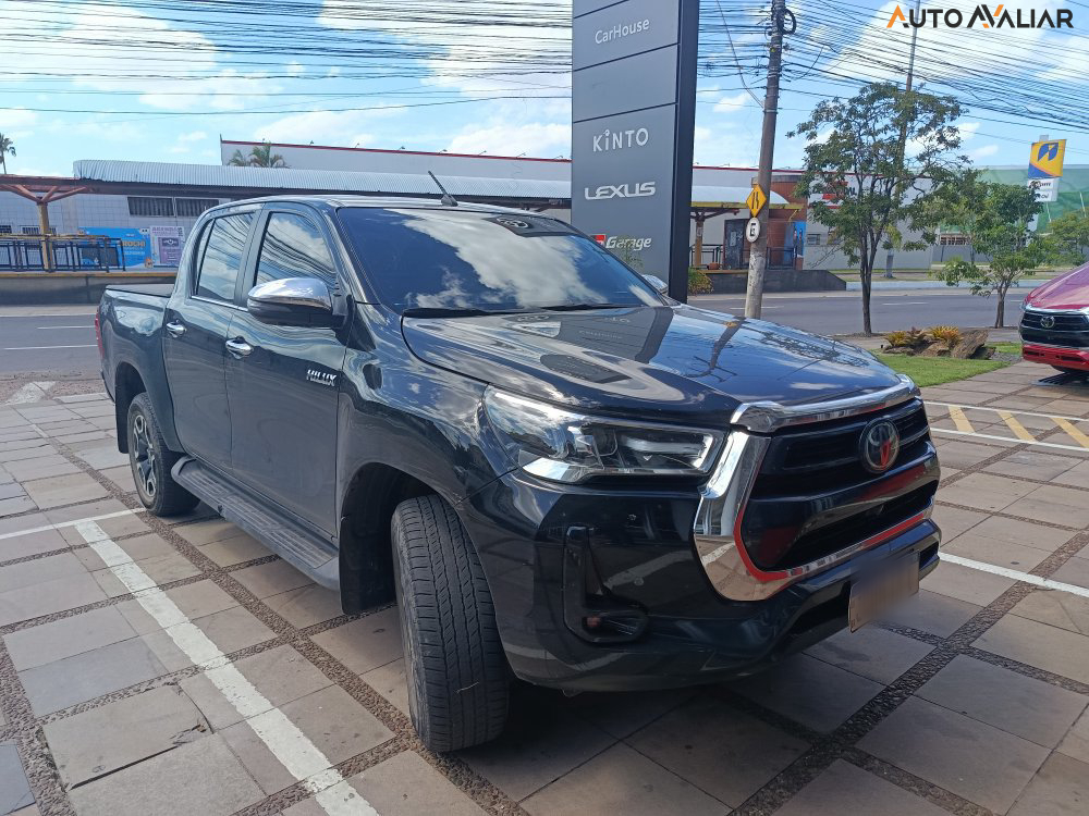 TOYOTA HILUX 2.8 D-4D TURBO DIESEL CD SRX 4X4 AUTOM&Aacute;TICO