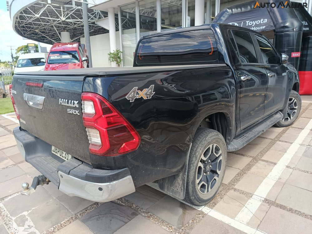 TOYOTA HILUX 2.8 D-4D TURBO DIESEL CD SRX 4X4 AUTOM&Aacute;TICO