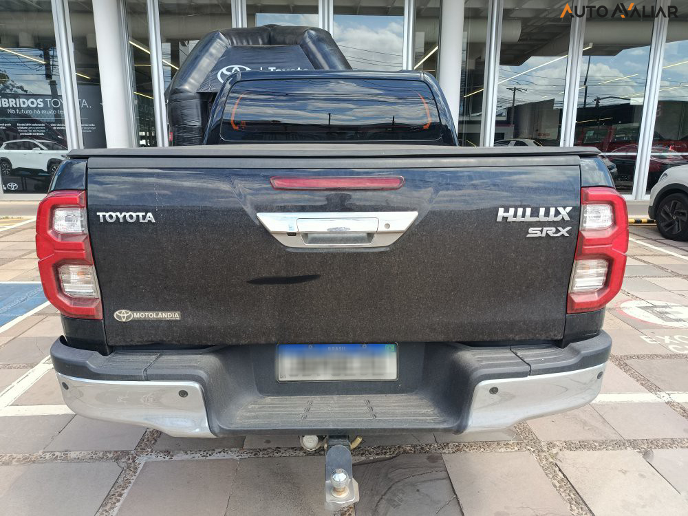 TOYOTA HILUX 2.8 D-4D TURBO DIESEL CD SRX 4X4 AUTOM&Aacute;TICO