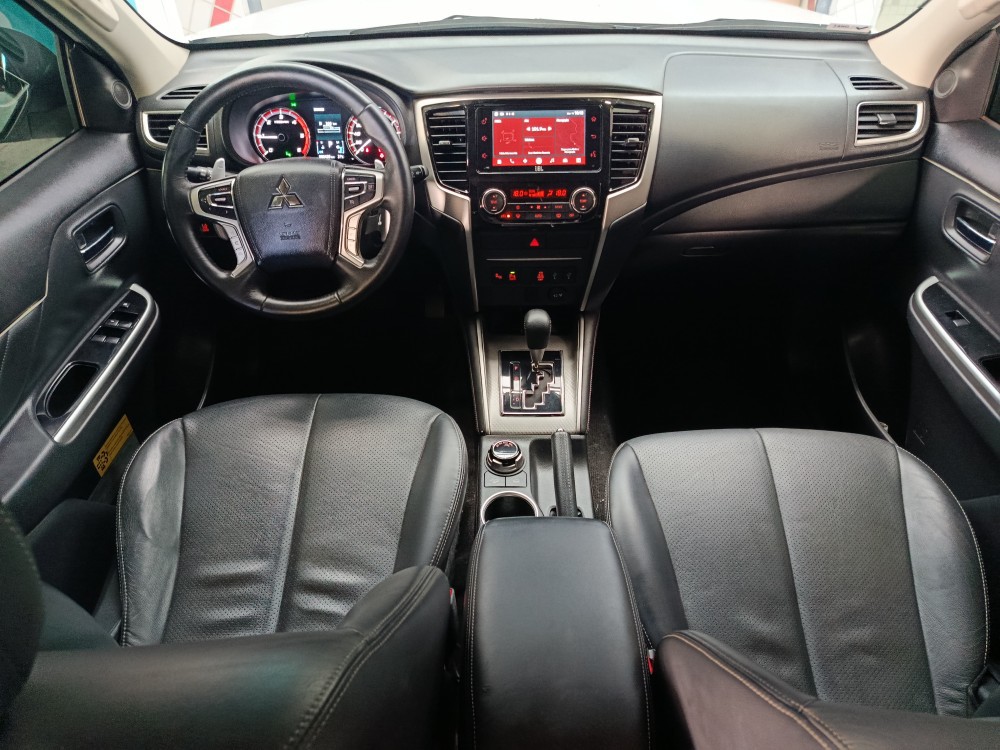 MITSUBISHI L200 TRITON  2.4 16V TURBO DIESEL SPORT HPE-S CD 4P 4X4 AUTOM&Aacute;TICO