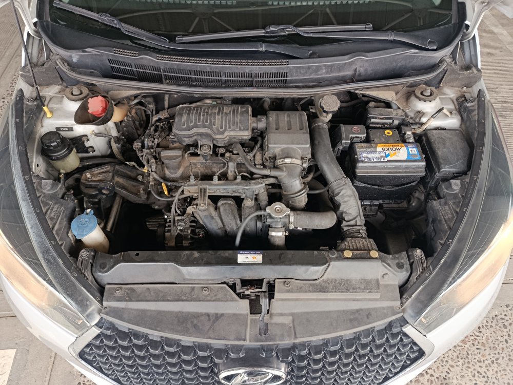 HYUNDAI HB20S 1.0 COMFORT PLUS 12V TURBO FLEX 4P MANUAL