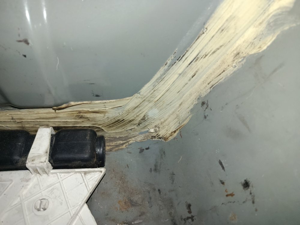 HYUNDAI HB20S 1.0 COMFORT PLUS 12V TURBO FLEX 4P MANUAL