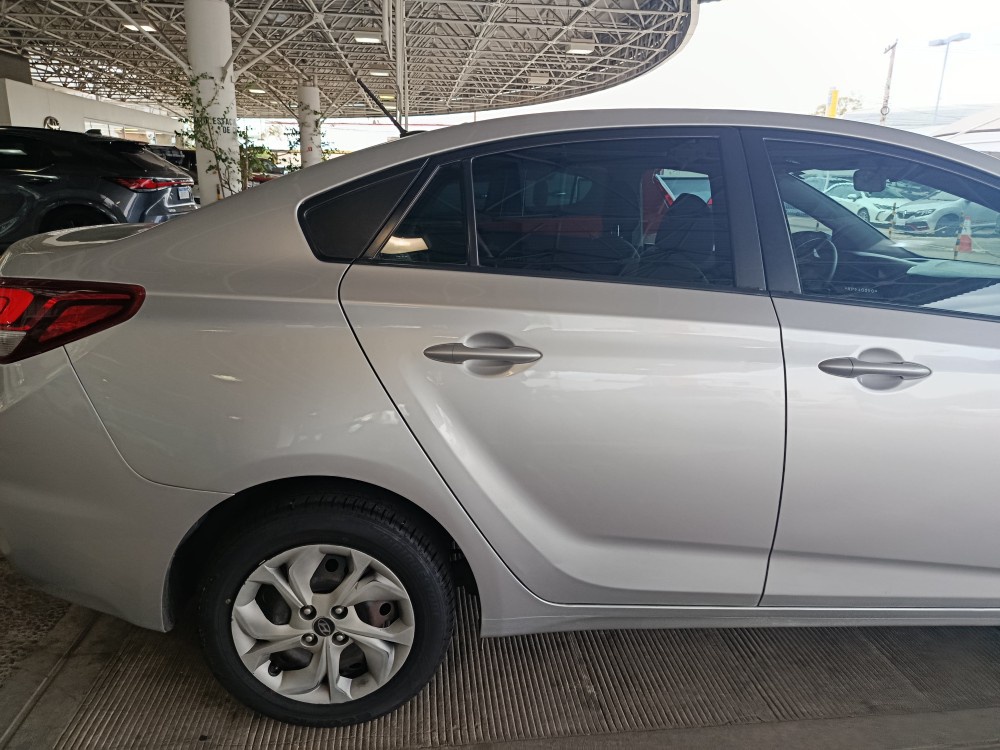 HYUNDAI HB20S 1.0 COMFORT PLUS 12V TURBO FLEX 4P MANUAL