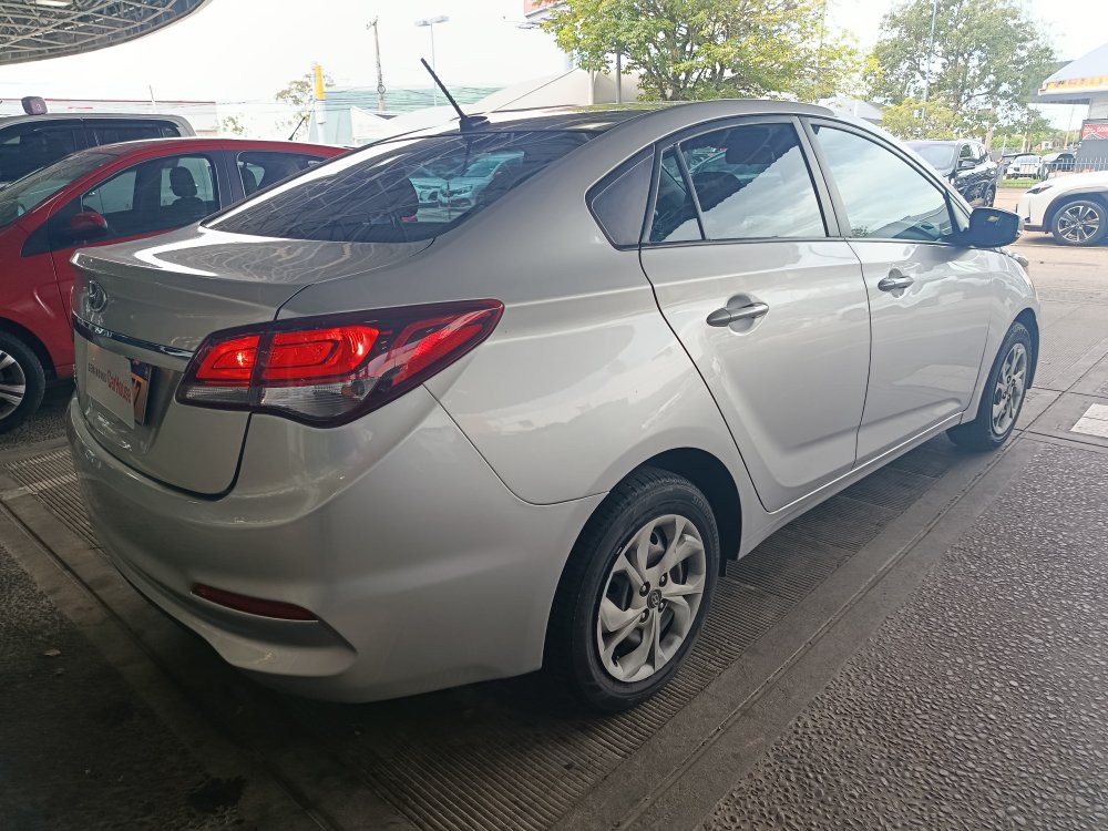 HYUNDAI HB20S 1.0 COMFORT PLUS 12V TURBO FLEX 4P MANUAL