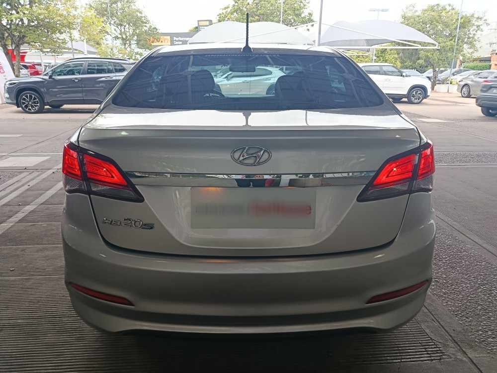 HYUNDAI HB20S 1.0 COMFORT PLUS 12V TURBO FLEX 4P MANUAL