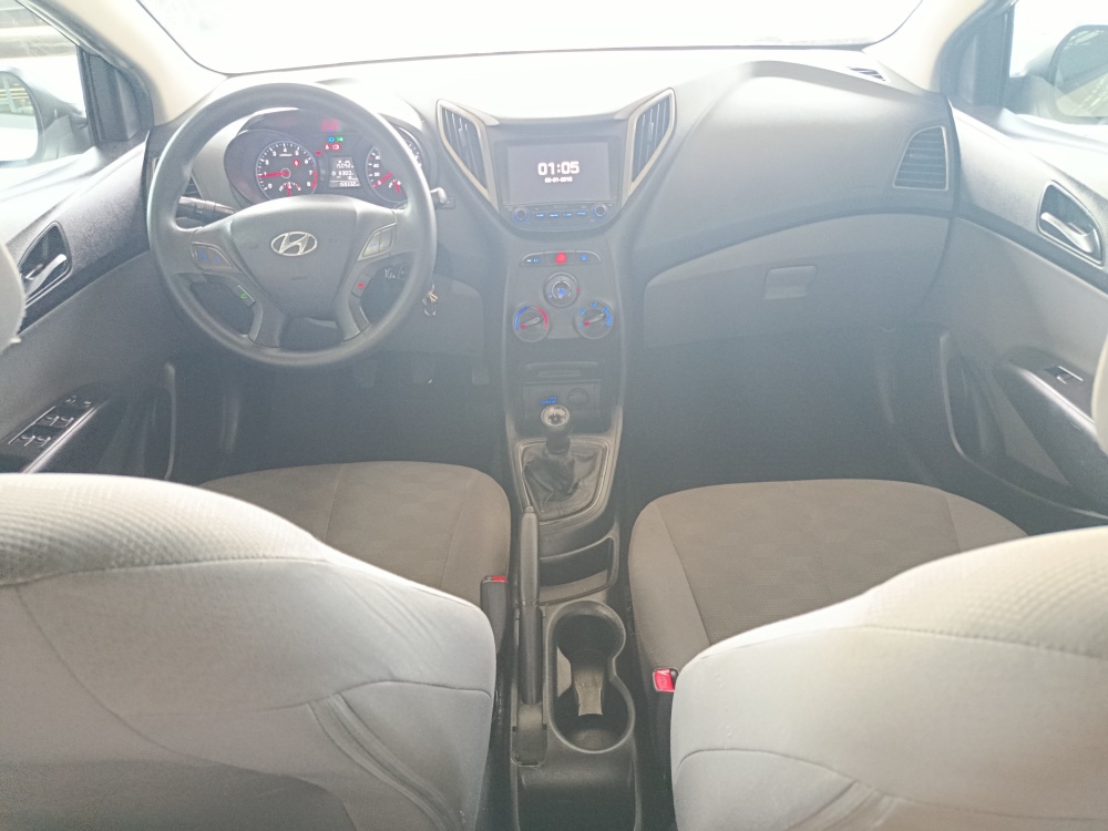 HYUNDAI HB20S 1.0 COMFORT PLUS 12V TURBO FLEX 4P MANUAL