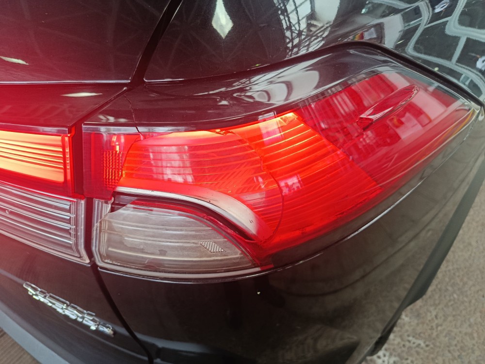 TOYOTA COROLLA CROSS 1.8 VVT-I HYBRID FLEX XRX CVT