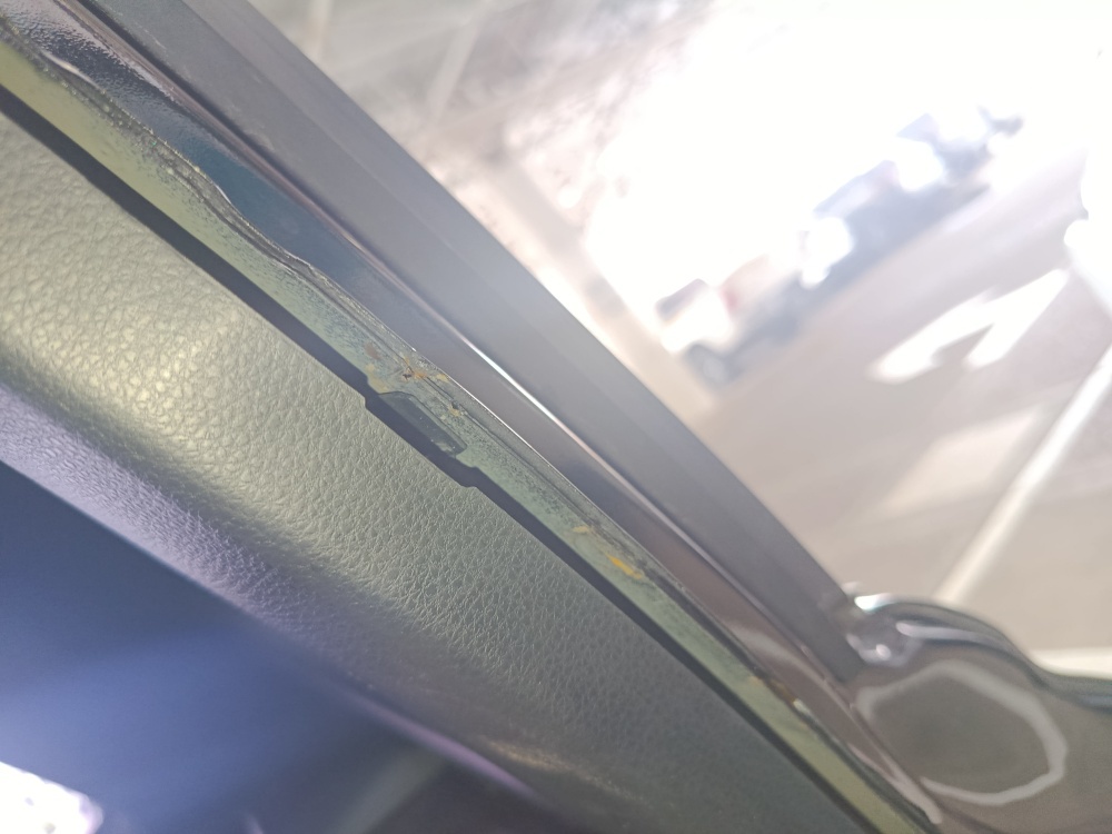 TOYOTA COROLLA CROSS 1.8 VVT-I HYBRID FLEX XRX CVT