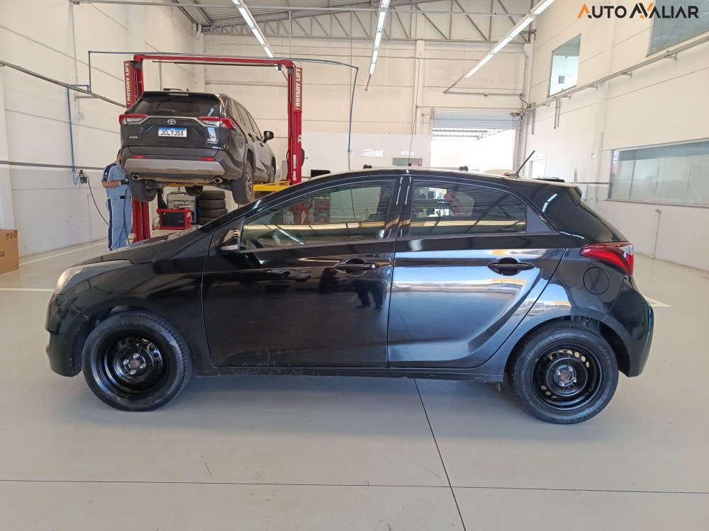 HYUNDAI HB20 1.0 COMFORT PLUS 12V FLEX 4P MANUAL