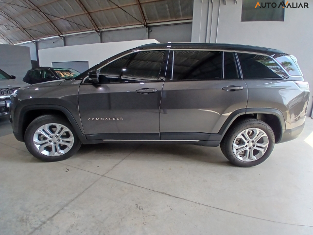 JEEP COMMANDER 1.3 T270 TURBO FLEX LONGITUDE AT6
