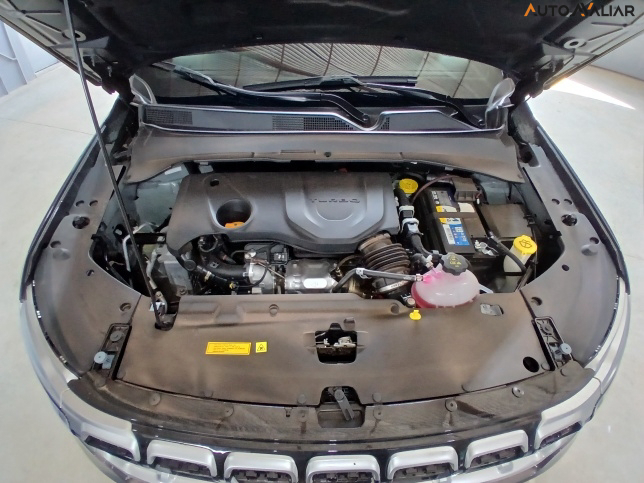 JEEP COMMANDER 1.3 T270 TURBO FLEX LONGITUDE AT6